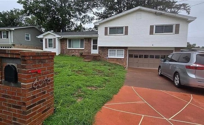 Primary Photo - 6046 Danbury Ct
