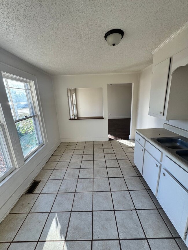 Building Photo - 2/1 Duplex in Shelby, NC