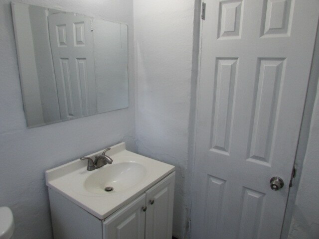 Building Photo - 28 Burgess Ct