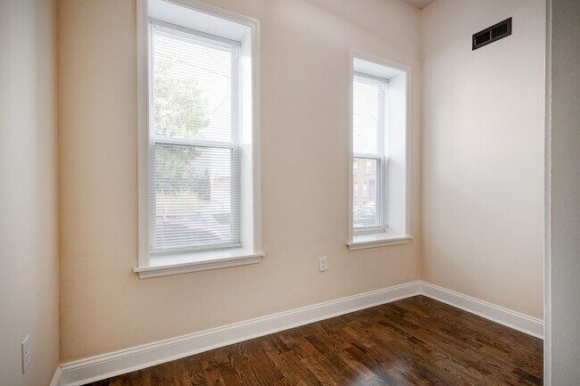 Building Photo - Make this your home today! Come rent with ...