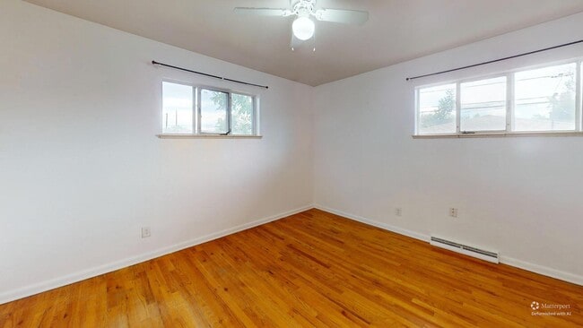 Building Photo - 1326 S Sherman St