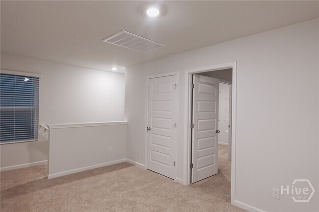 Building Photo - 393 Coconut Dr