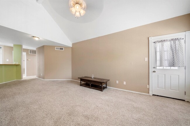 Building Photo - 10630 Westbrae Pkwy