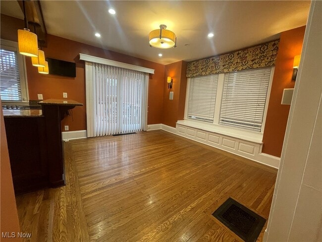 Building Photo - 1451 W 116th St