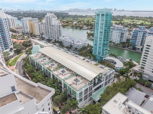 Building Photo - 6000 Collins Ave