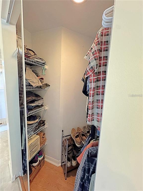 Building Photo - 6205 Shoreline Dr