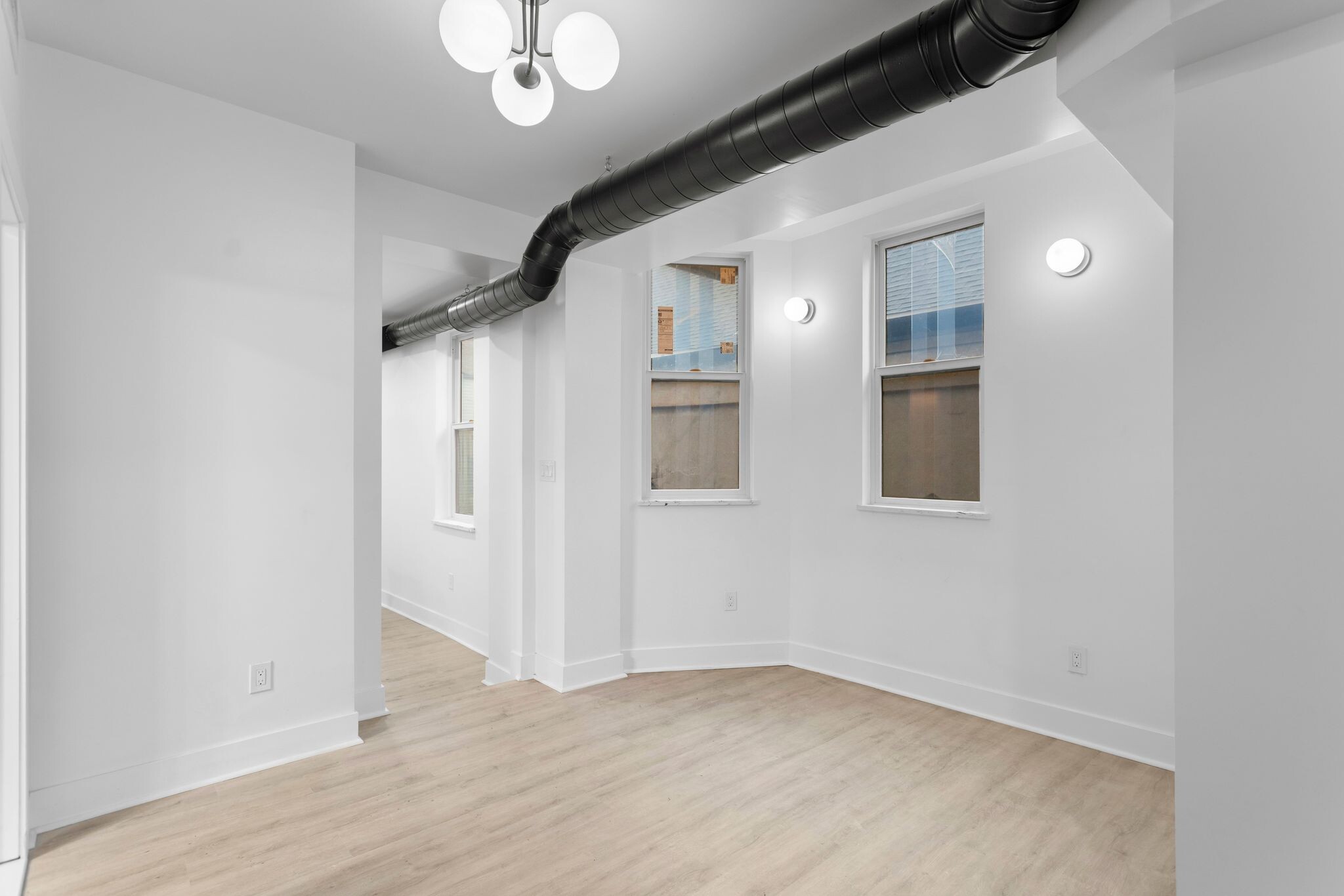 Breakfast Nook - 2035 Forbes Ave