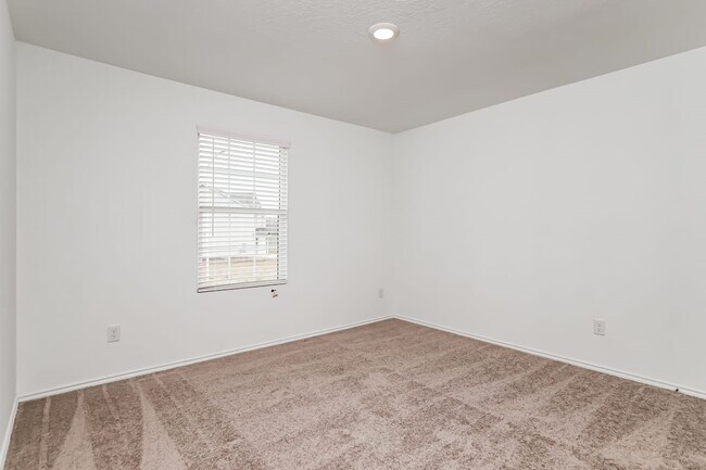 Building Photo - 129 Parish Ln