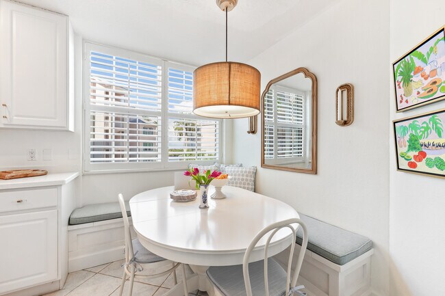Building Photo - 14555 Gasparilla Rd