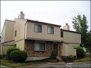 Primary Photo - Rosewood Condominums/ St. Peters
