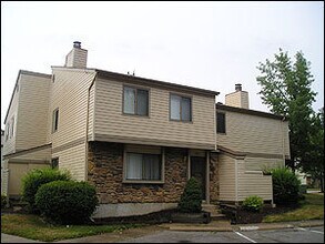 Building Photo - Rosewood Condominums/ St. Peters
