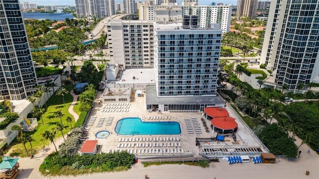 Building Photo - 19201 Collins Ave