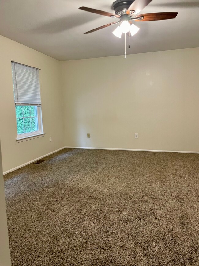 Building Photo - 62 Winstead Dr