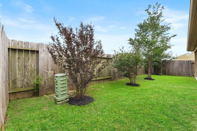Building Photo - 15603 Walnut Leaf Ln