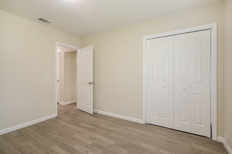 Building Photo - 4324 Pilgrim Way