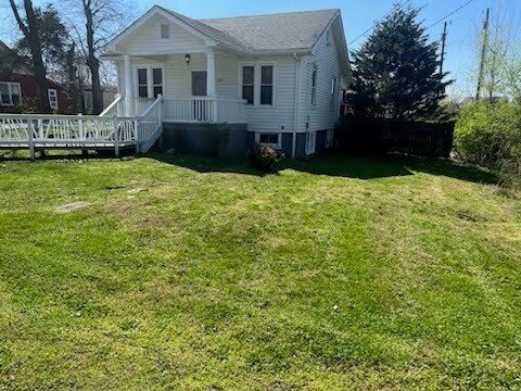 Building Photo - 3605 Hydes Ferry Rd