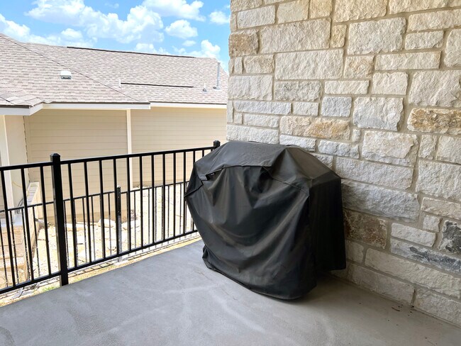 Building Photo - 131 Ace Ln