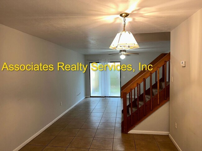 Building Photo - 2133 SW 39th Way