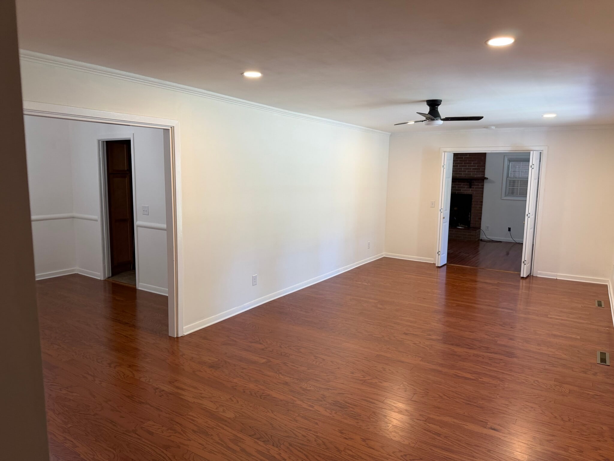 Great room - 5375 Gordon Dr