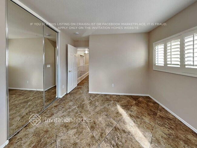 Building Photo - 6062 S Bell Pl