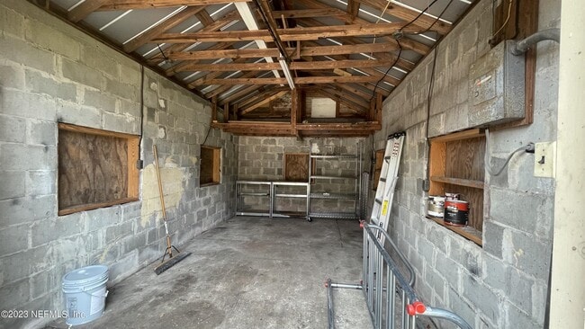 Building Photo - 5228 Sunderland Rd