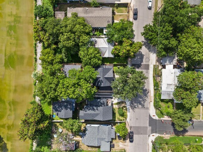 Building Photo - 2917 Lyons Rd