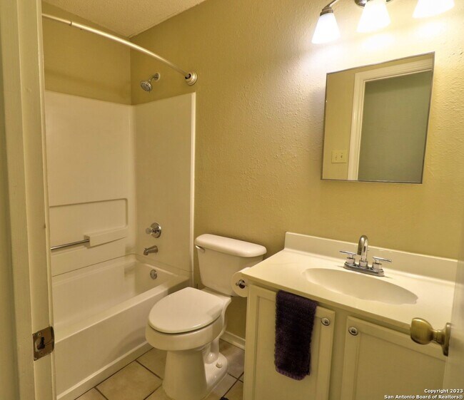 Building Photo - 7138 Valewood View