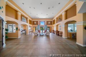 Building Photo - 161 SW Palm Dr