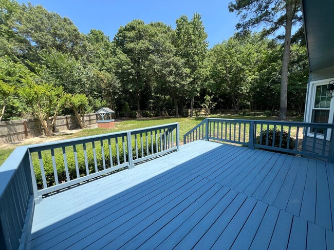 Building Photo - Spacious 5-Bedroom Home on Over Half an Ac...