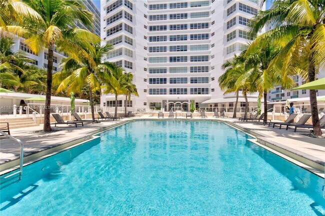 Building Photo - 4925 Collins Ave