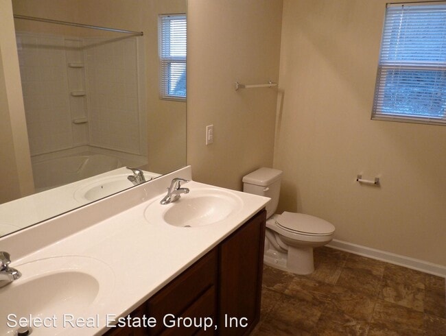 Building Photo - 3 br, 2 bath House - 65 Ashton Bluff Cir