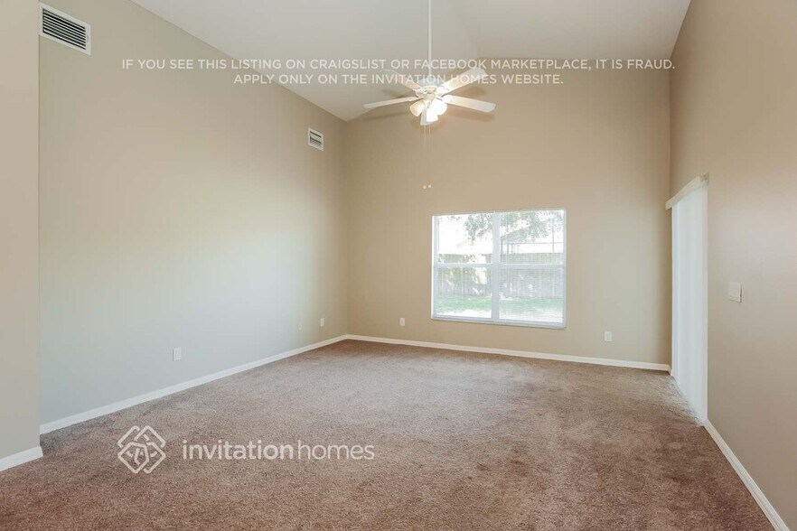 Building Photo - 9718 Bay Colony Dr