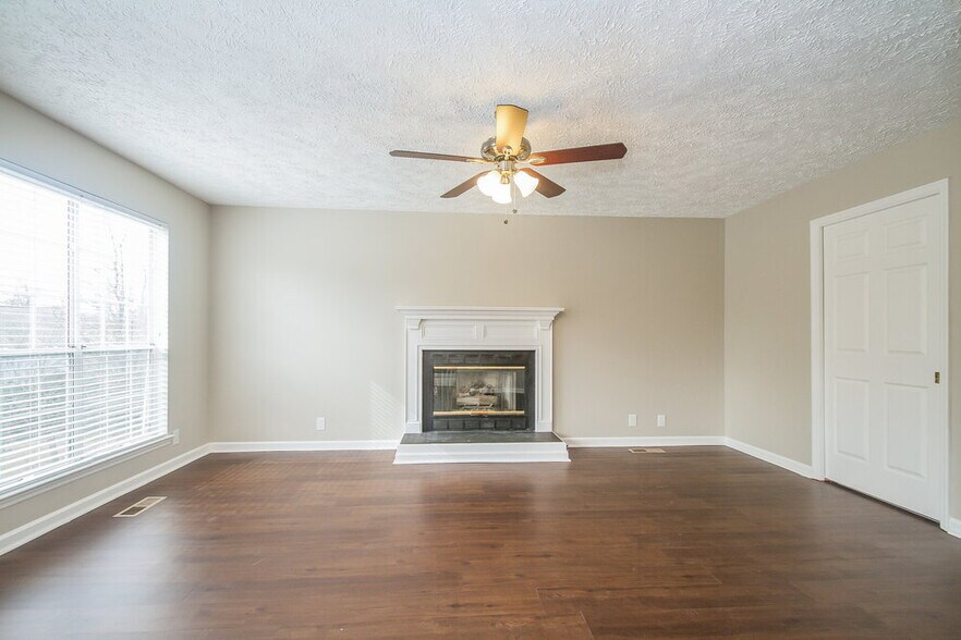 Building Photo - 6005 Bradford Hills Dr