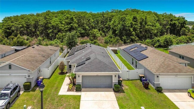 Building Photo - 3040 Lakes Crest Ave