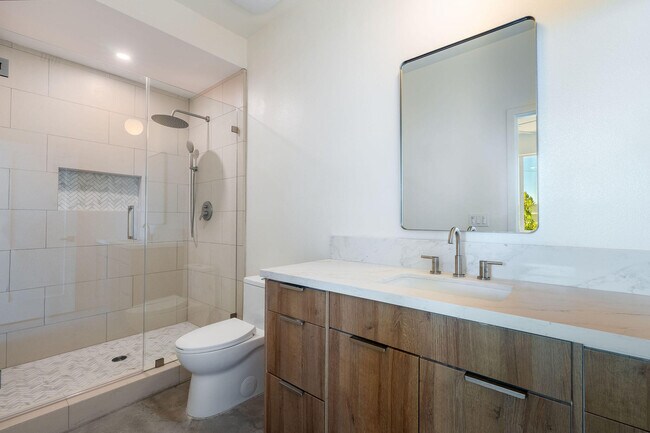 Building Photo - 416 Rosa Parks Rd