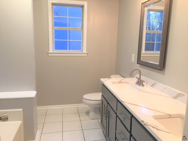 Building Photo - 542 Loblolly Ln
