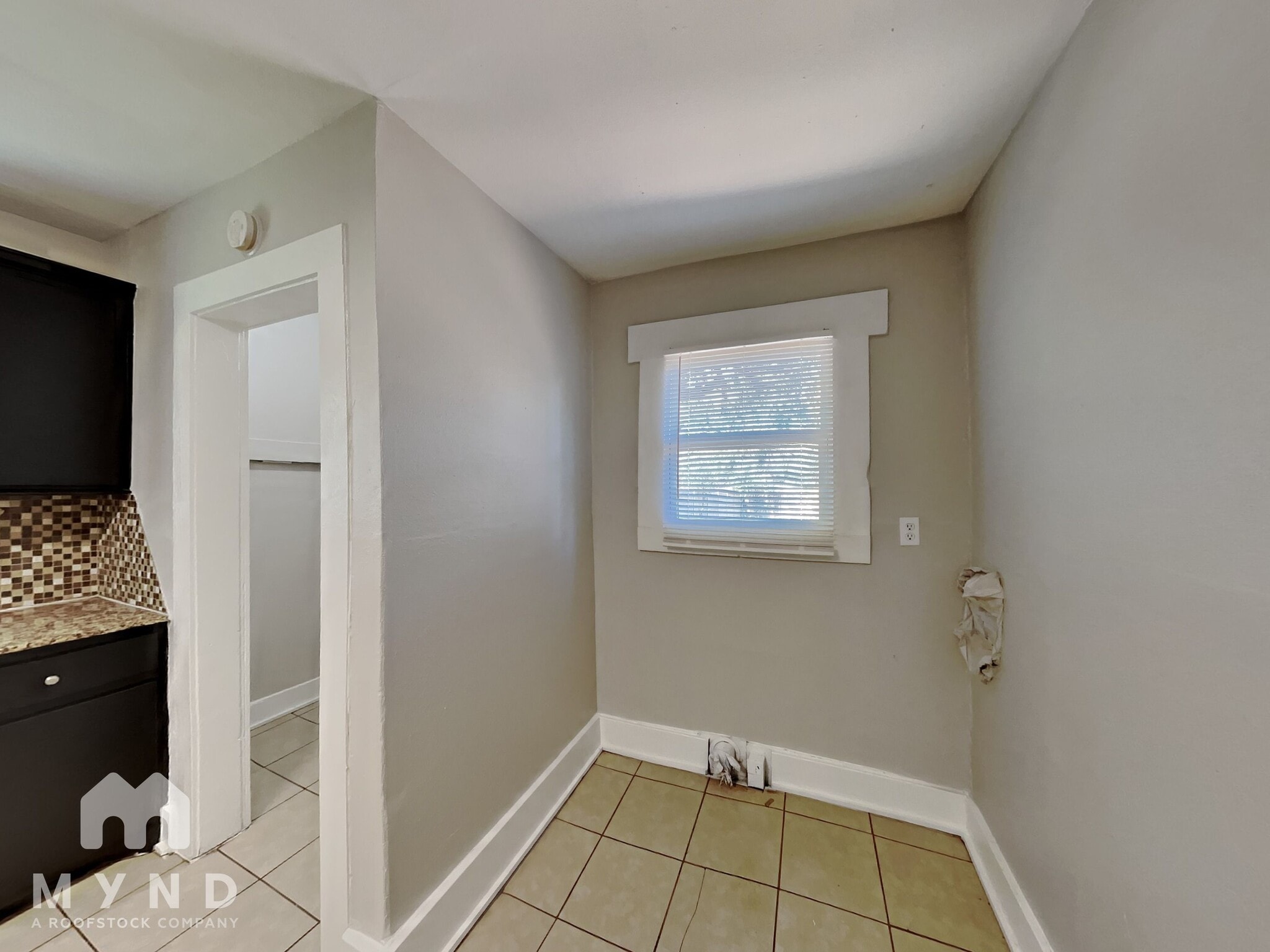 Building Photo - 2208 Avenue U B Ave