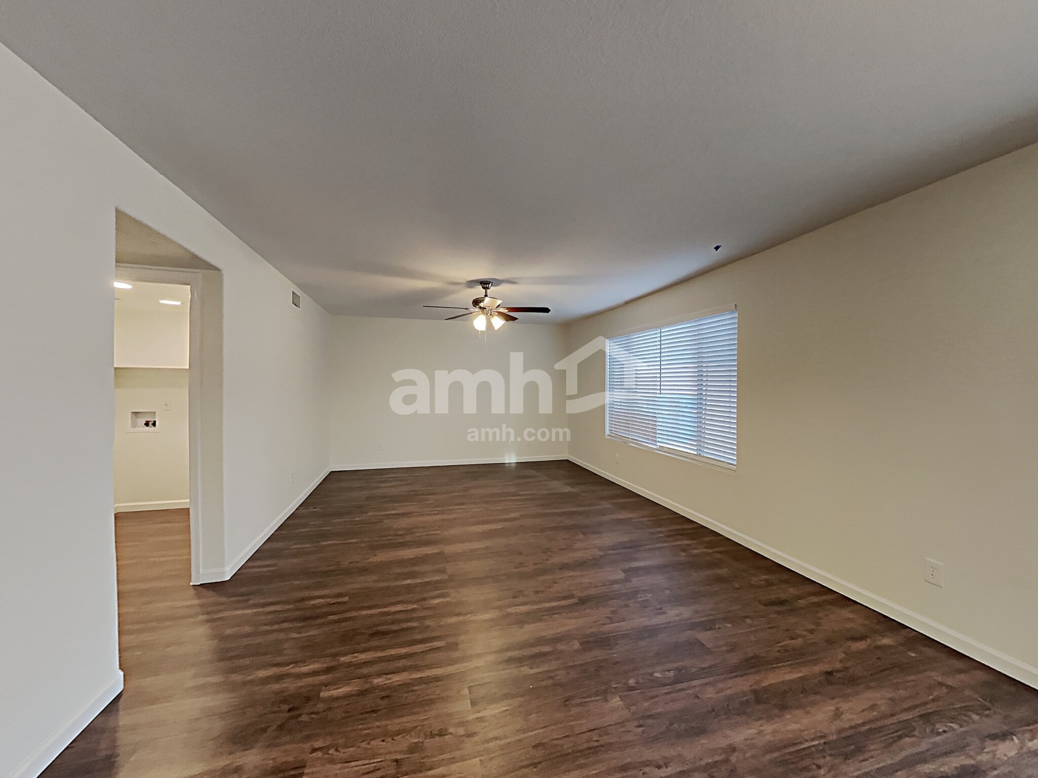 Building Photo - 10383 W Dana Ln