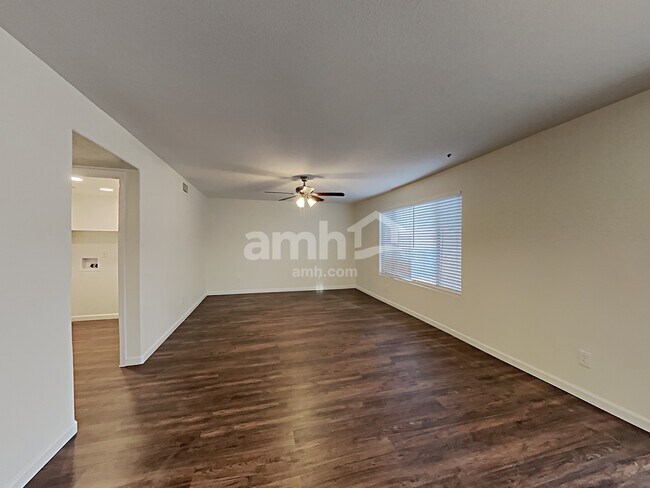 Building Photo - 10383 W Dana Ln