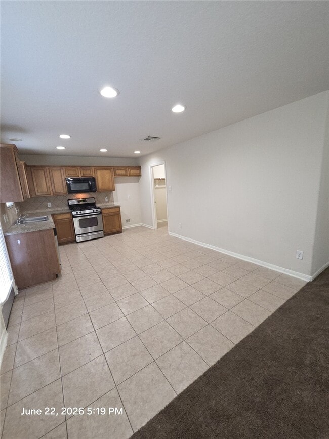 Building Photo - 17711 Barton Point Ln