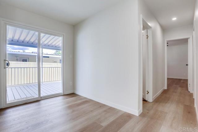 Building Photo - 525 W El Norte Pkwy