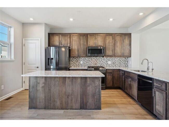 Building Photo - 6993 Huckleberry Dr