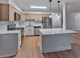 Kitchen with Breakfast Bar - Aberwyck