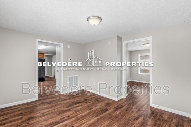 Building Photo - 112 S Raleigh St