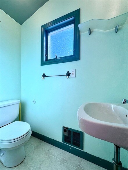 Building Photo - 10 Marrigan St