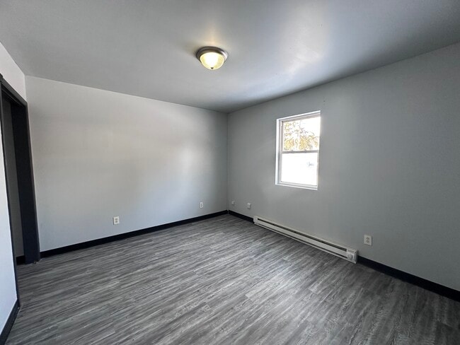 Building Photo - 301-3 Victor-