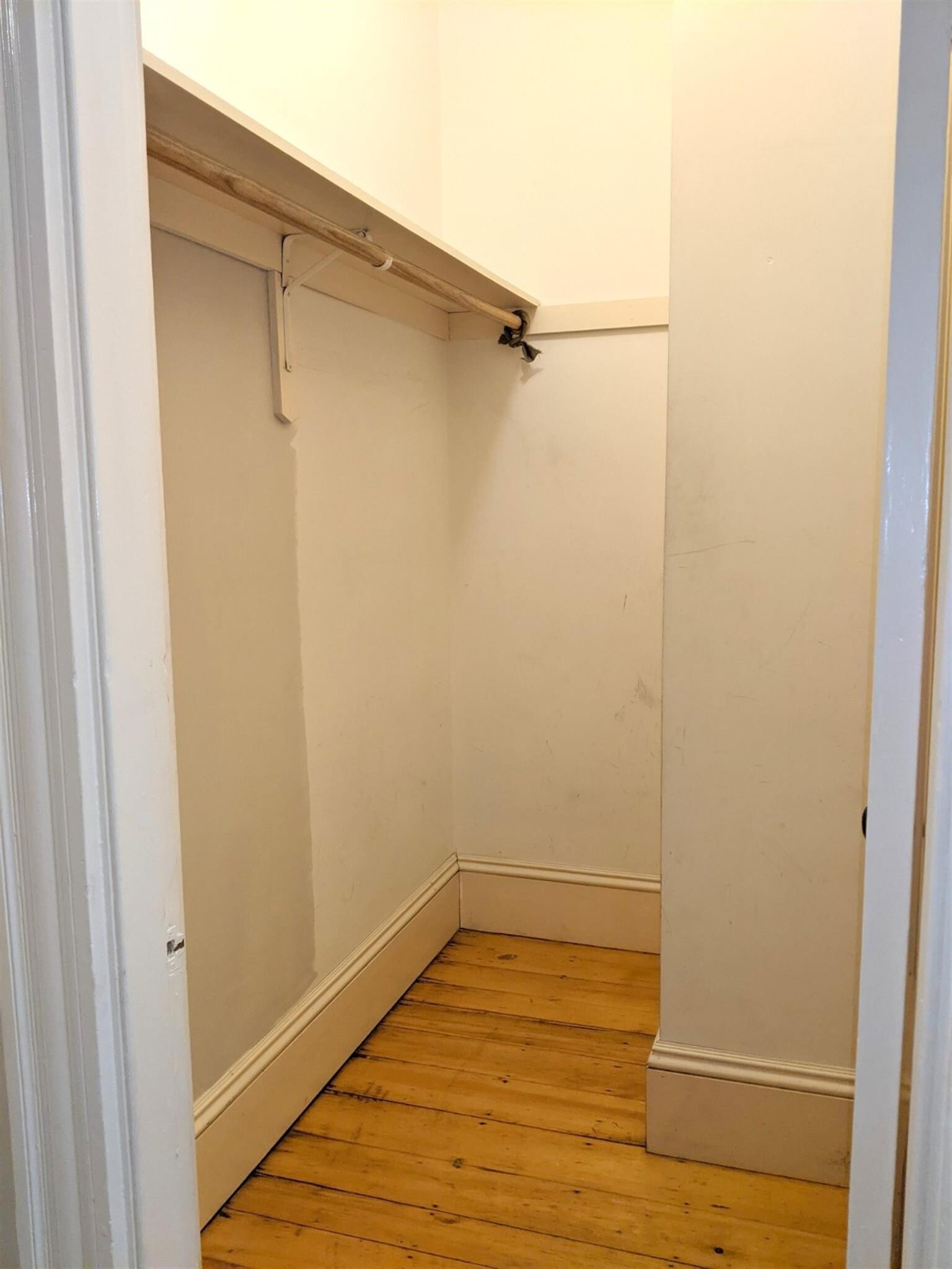 Building Photo - 18 Park Ave