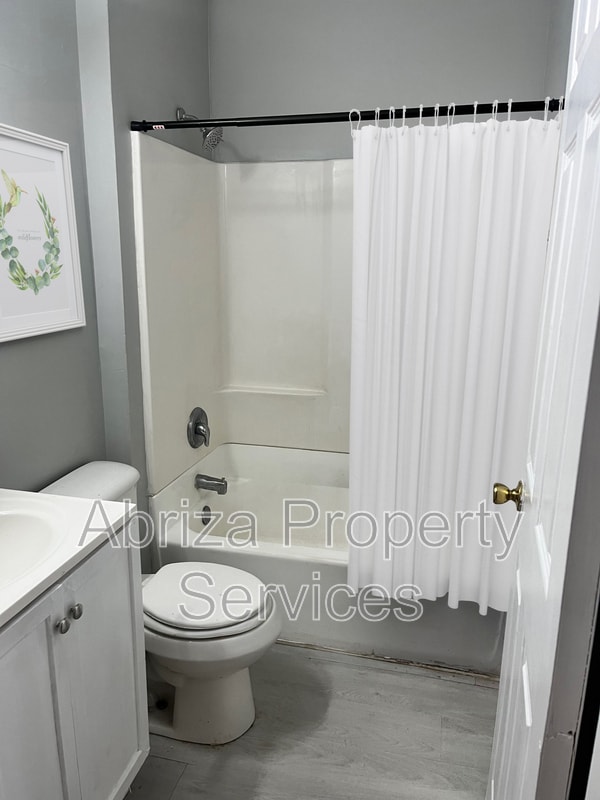 Building Photo - 4215 Neosho St