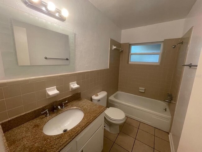 Building Photo - 4146 NW 31 Terrace