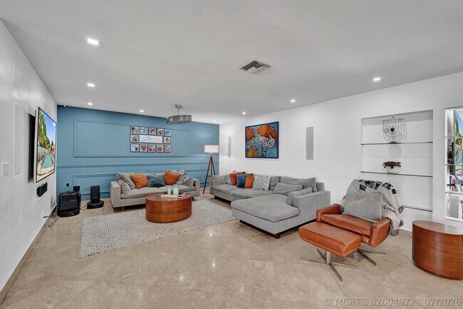 Building Photo - 4701 N 36th Ct